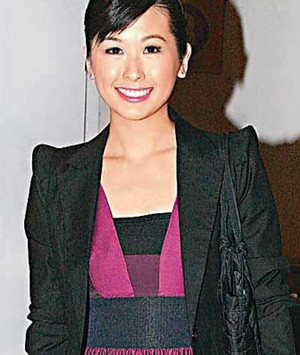 香港女演员梁小玲图片